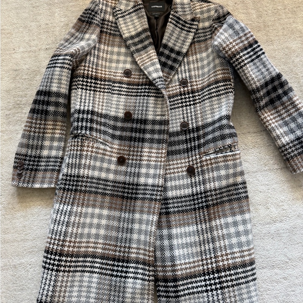 Express Men’s Double-Breasted Plaid Coat in Black & Brown (wool blend)